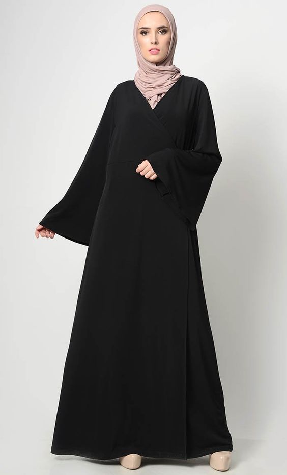 1636293474-al-haya-abayas.jpg