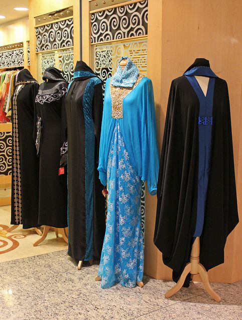 1636534770-dubai-burqa-collections-2.jpg