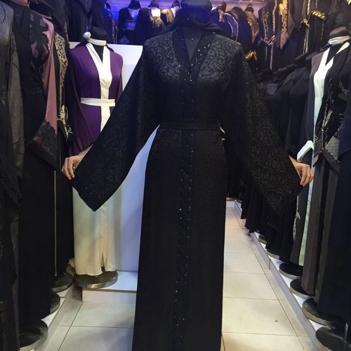 1636480677-le-abaya-parda-boutique.jpg